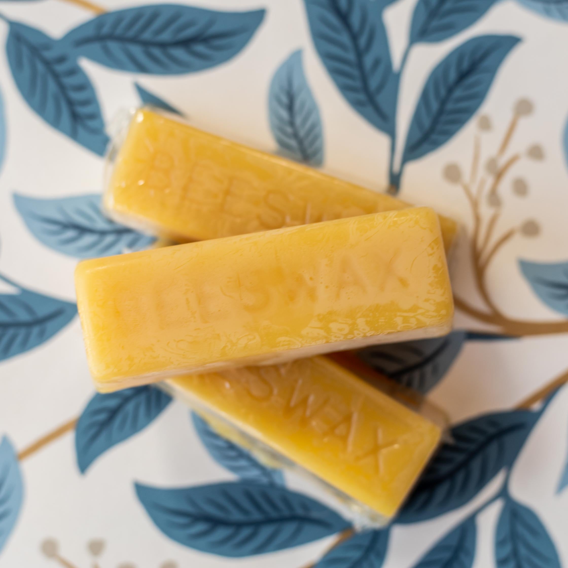 Handcrafted Beeswax Shampoo Bar – South Mountain Bees